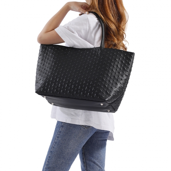EMBOSS TOTE - L BLACK